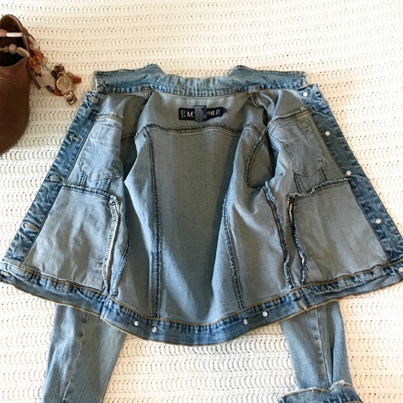 *SOLD* Vintage Jean Jacket - Picture 7 of 10